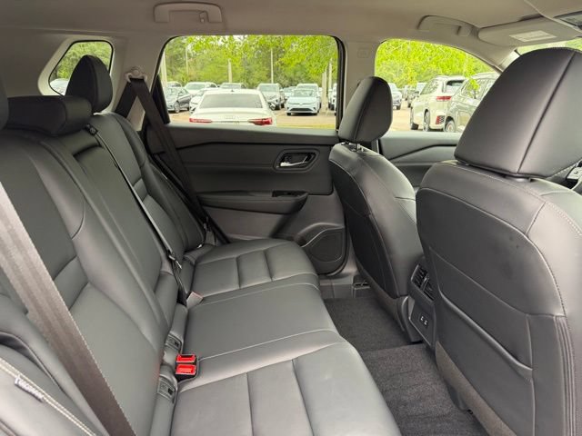 Used 2026 Nissan Rogue SL AWD/4WD image 8