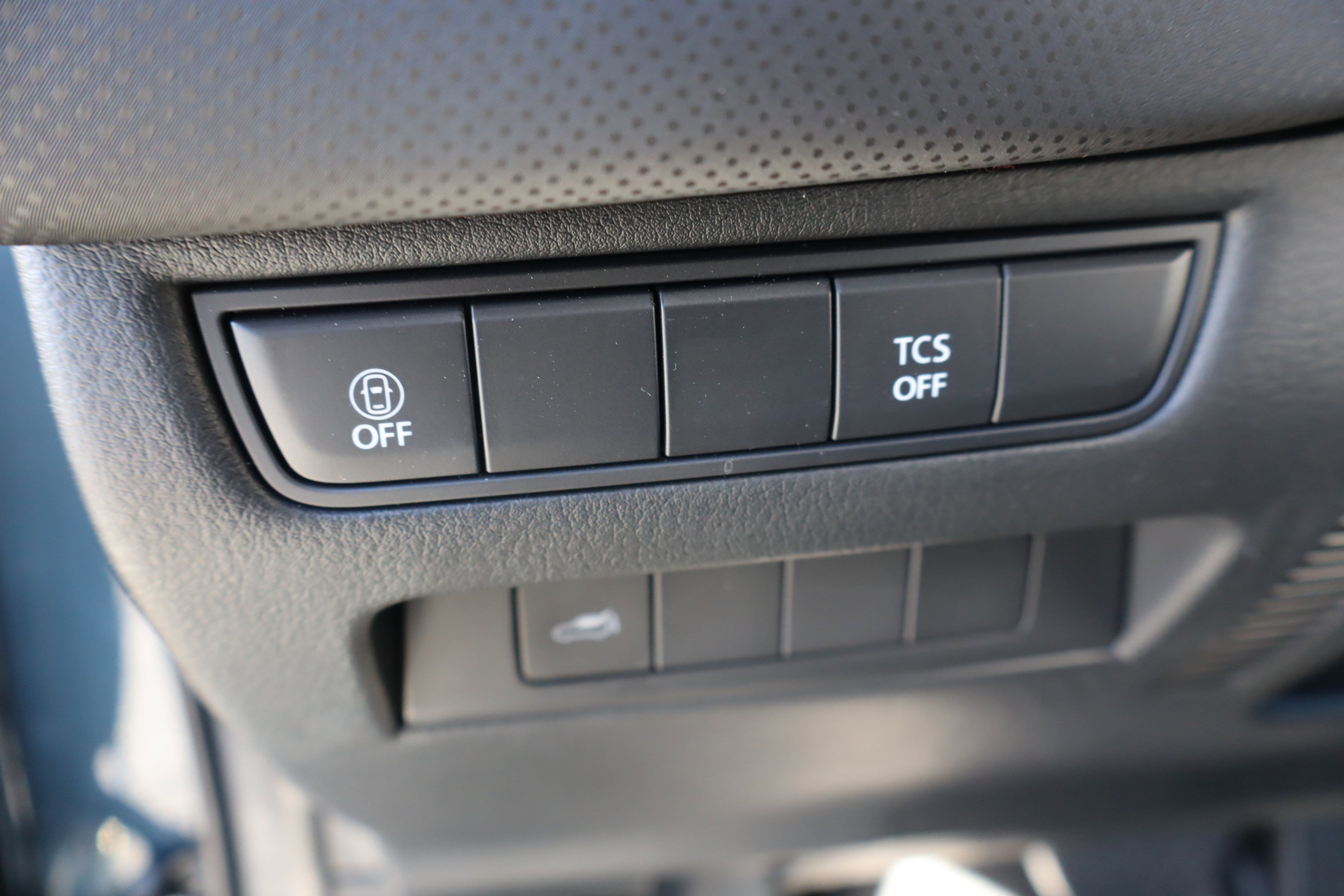 Used 2025 MAZDA CX-50 AWD 2.5 S w/ Premium Package image 19