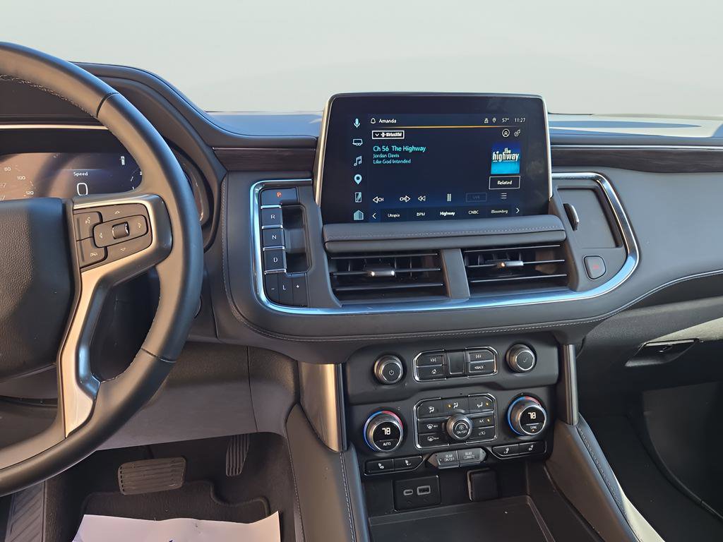 Used 2023 Chevrolet Suburban Z71 w/ Luxury Package image 32