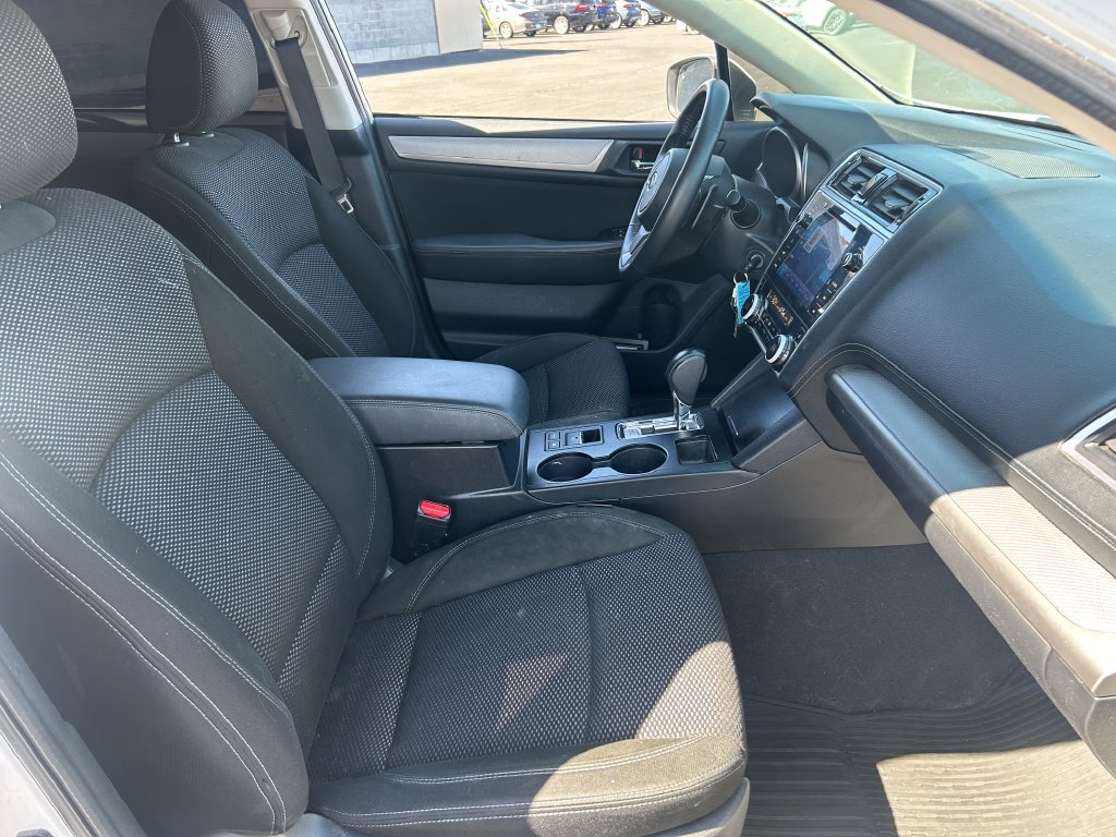 Used 2019 Subaru Outback 2.5i Premium w/ Popular Package #2 AWD/4WD image 31