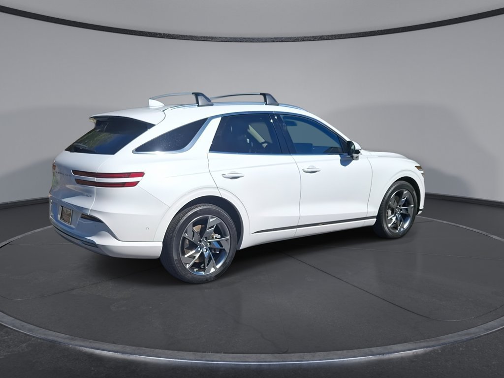 Used 2025 Genesis Electrified GV70 AWD/4WD image 4