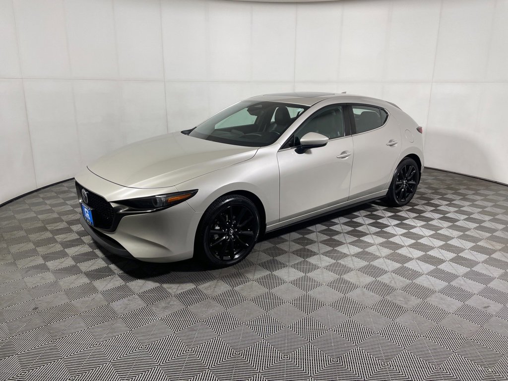 Used 2025 MAZDA MAZDA3 2.5 S Hatchback w/ Premium Pkg image 4