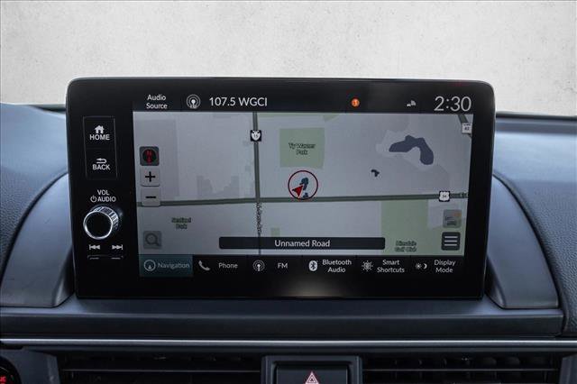 Used 2025 Honda Pilot Black Edition image 17