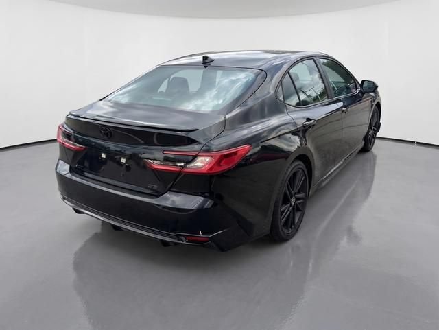 Used 2026 Toyota Camry Hybrid w/ Convenience Package FWD image 8