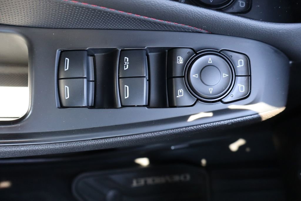 Used 2023 Chevrolet Traverse RS image 27