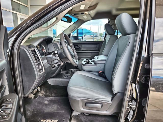 Used 2016 RAM 2500 Tradesman w/ Chrome Appearance Group AWD/4WD image 13