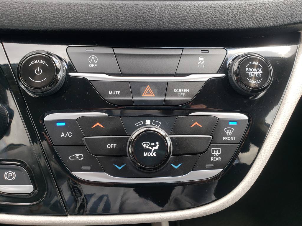 Certified 2023 Chrysler Voyager LX FWD image 19