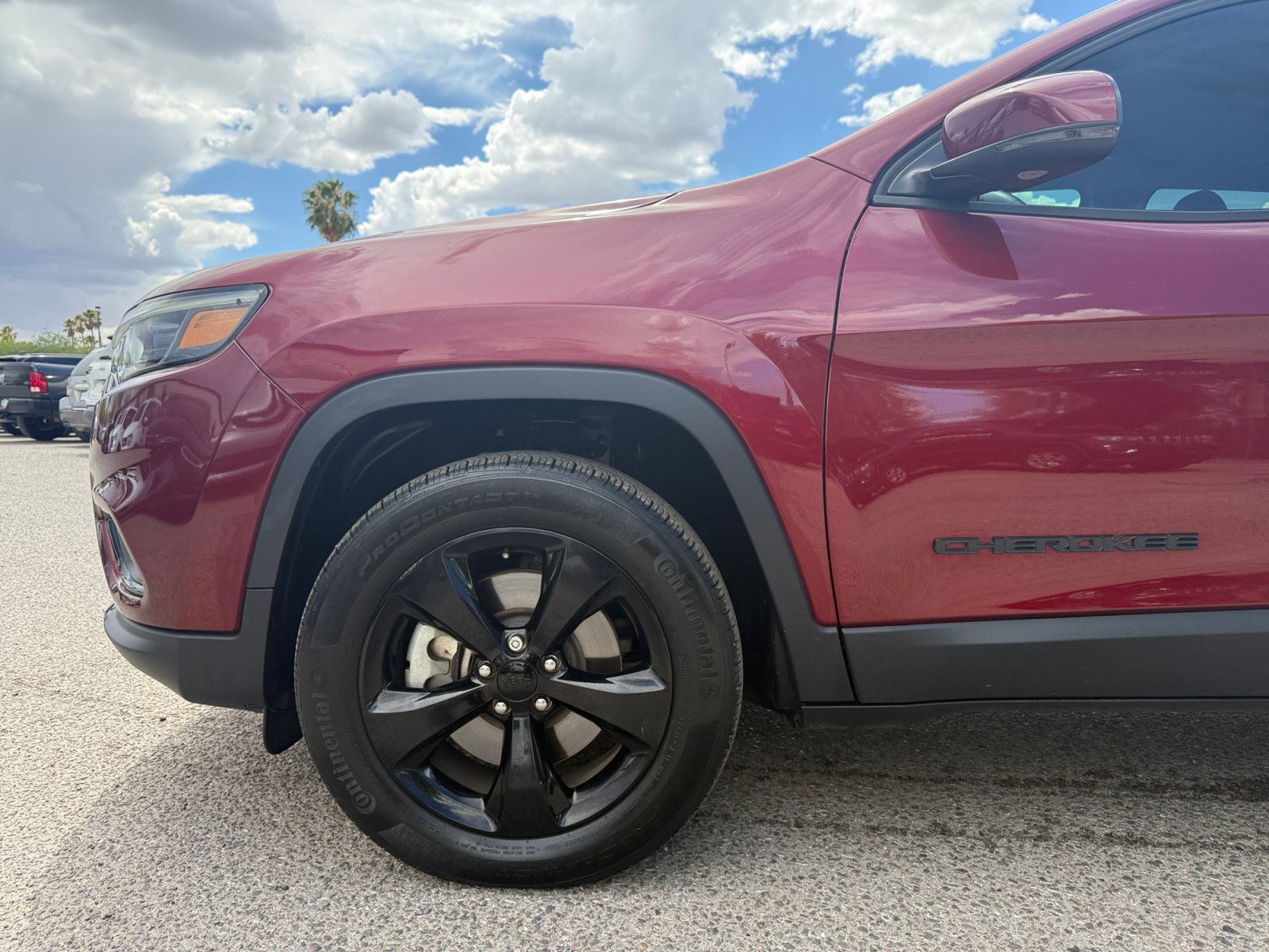 Used 2020 Jeep Cherokee Latitude Plus AWD/4WD image 10