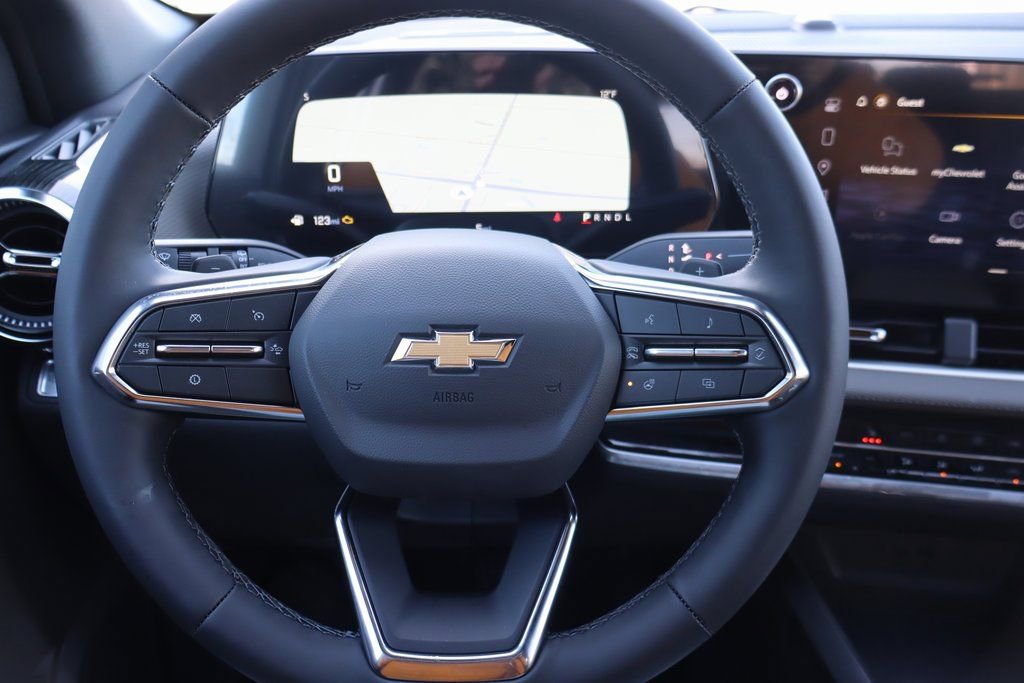 New 2026 Chevrolet Equinox LT w/ Convenience Package II image 7