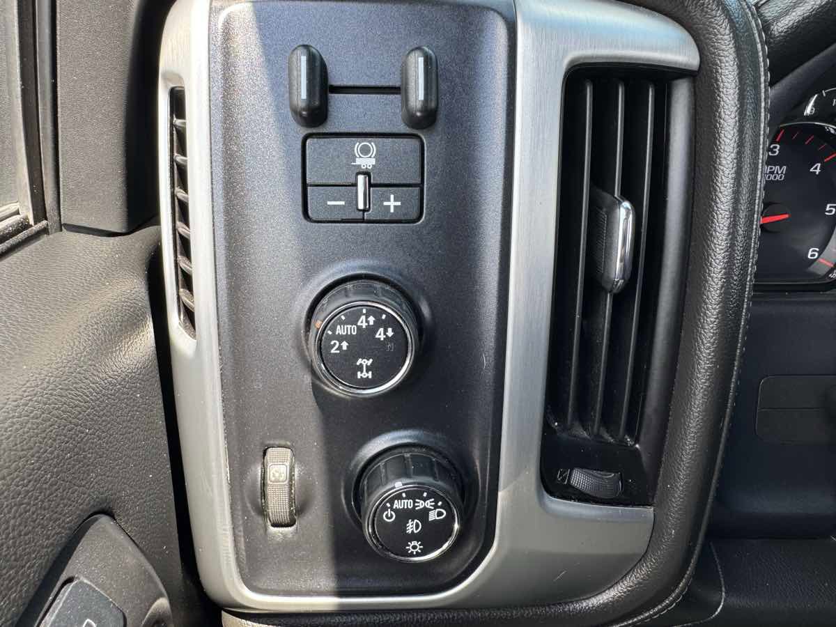 Used 2016 GMC Sierra 1500 SLT w/ SLT Premium Package AWD/4WD image 33