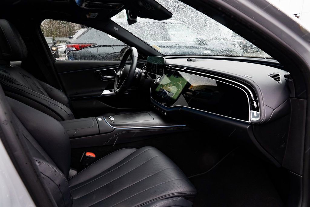 Used 2024 Mercedes-Benz E 350 4MATIC Sedan image 27