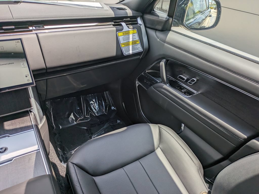 New 2026 Land Rover Range Rover SE AWD/4WD image 16