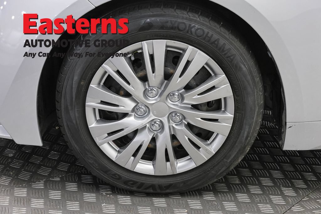 Used 2022 Toyota Corolla LE FWD image 31