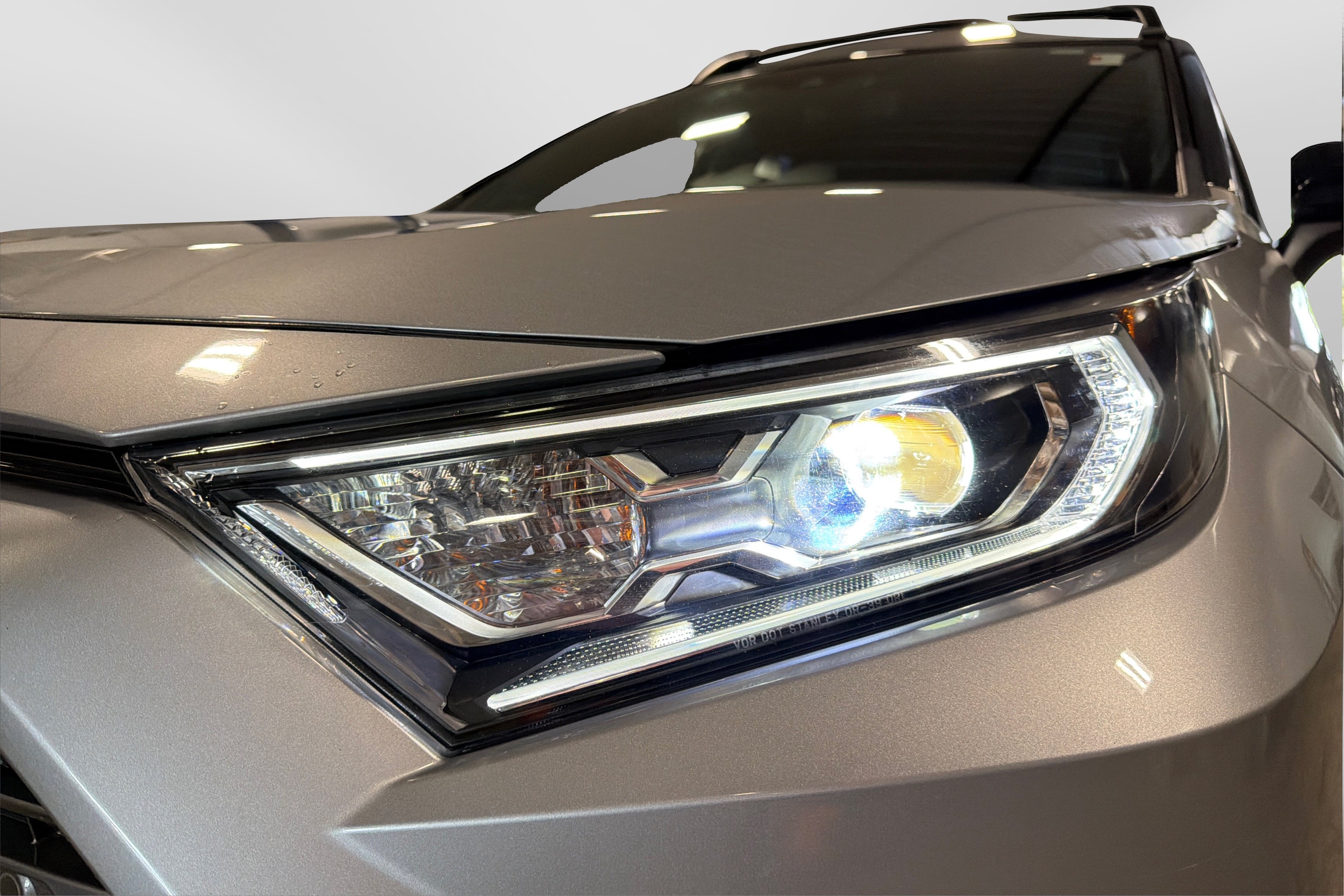 Used 2021 Toyota RAV4 XSE AWD/4WD image 13