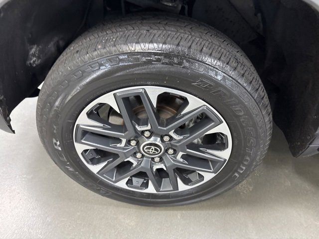 Used 2022 Toyota Tundra Limited image 29