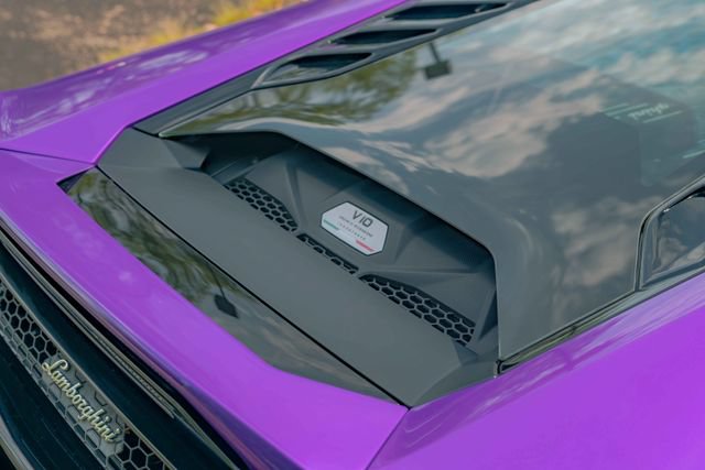 Used 2021 Lamborghini Huracan EVO RWD image 38