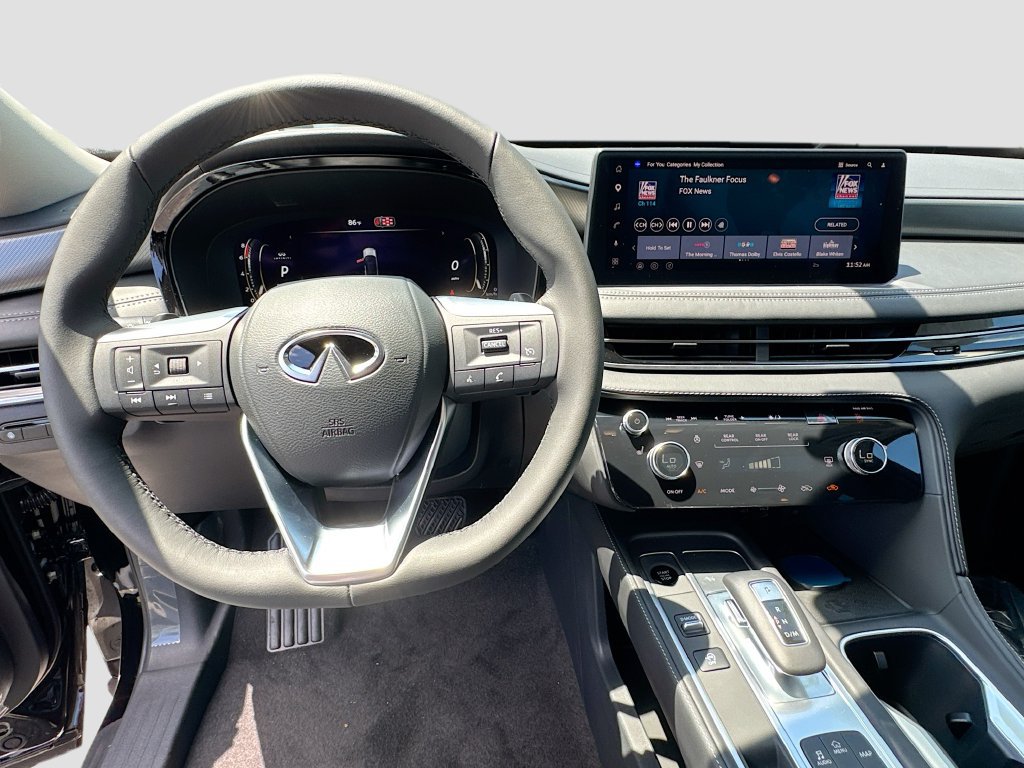 Used 2027 INFINITI QX60 Pure w/ Cargo Package FWD image 12