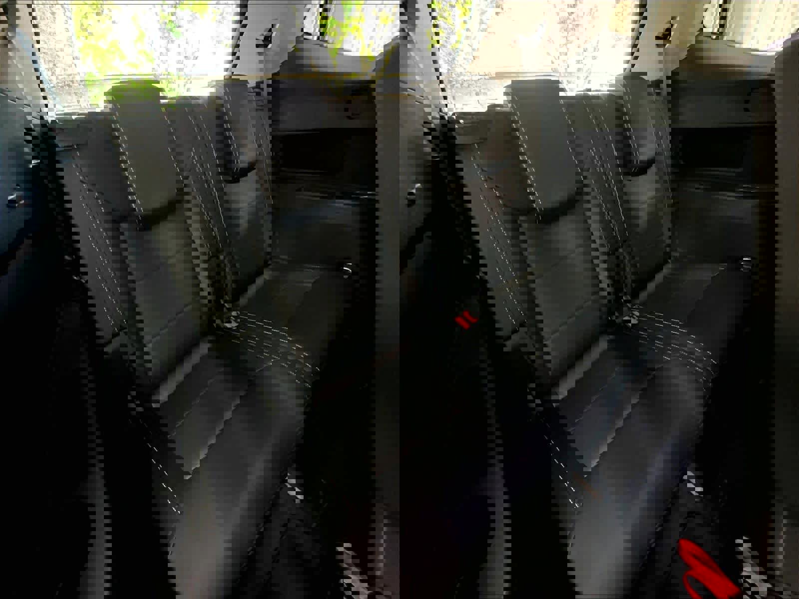 Used 2023 Volkswagen Atlas SE image 30