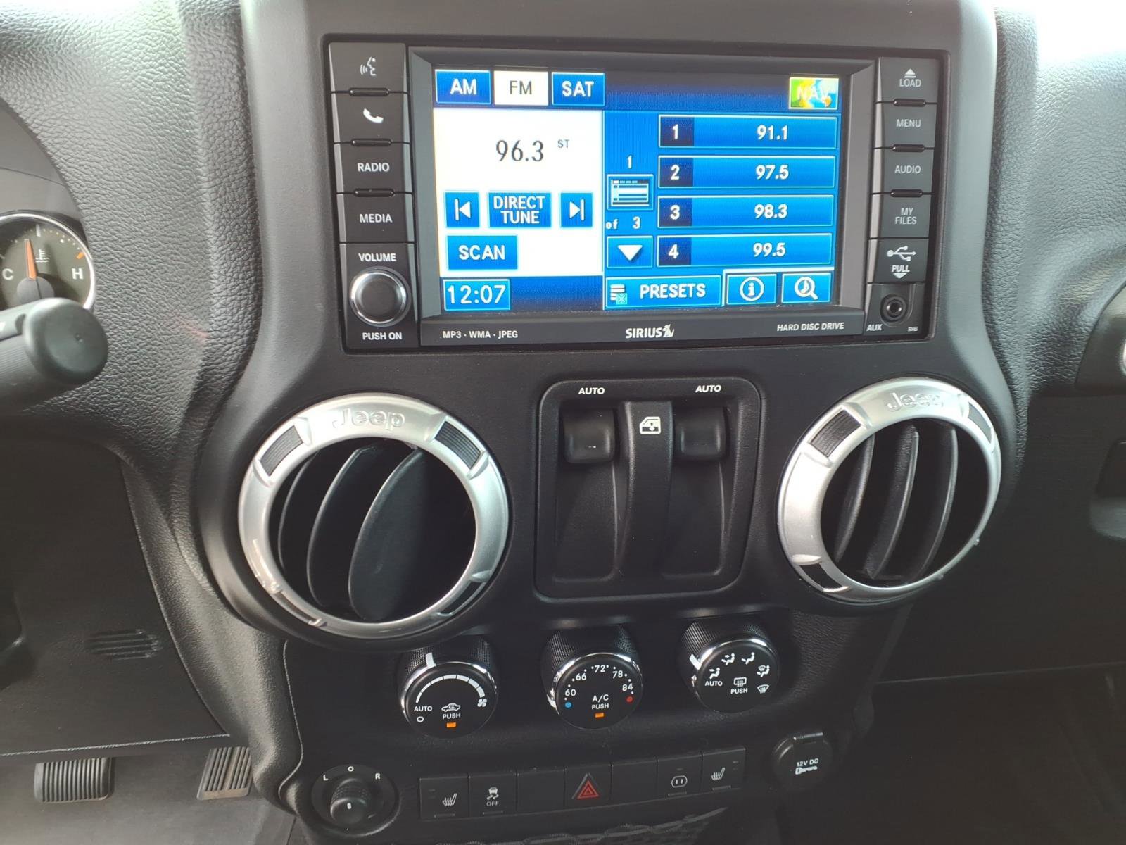 Used 2011 Jeep Wrangler Sahara w/ Dual Top Group AWD/4WD image 23