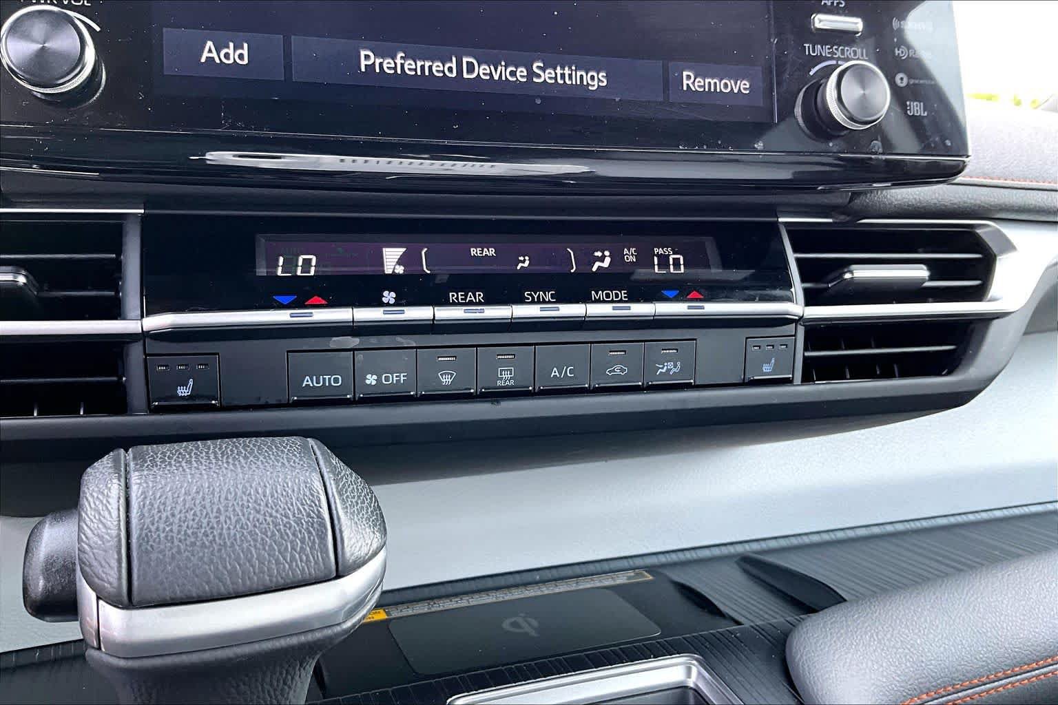Used 2024 Toyota Sienna XSE w/ XSE Plus Package AWD/4WD image 35