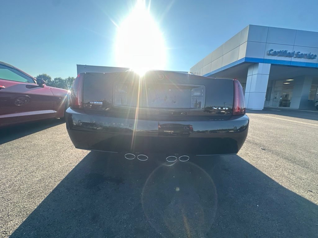 Used 2005 Cadillac XLR RWD image 8