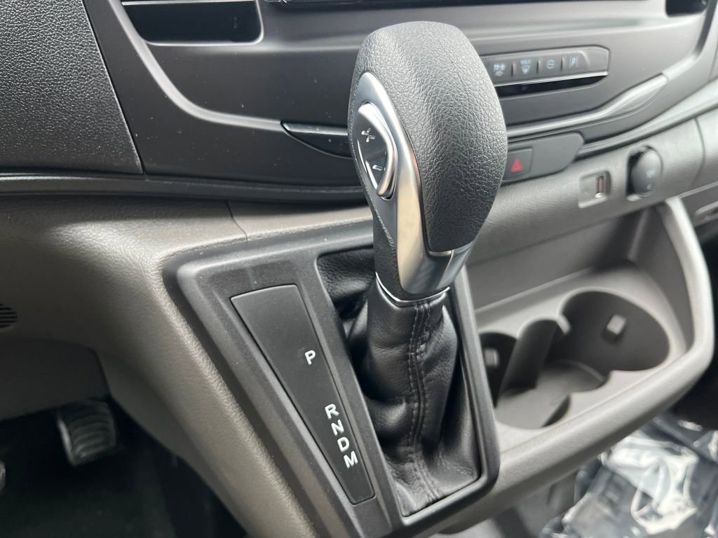 New 2026 Ford Transit 250 148 Medium Roof image 25