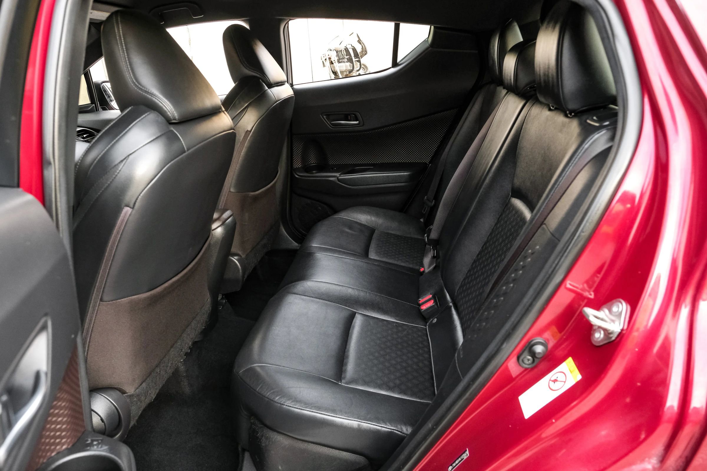 Used 2019 Toyota C-HR Limited image 38