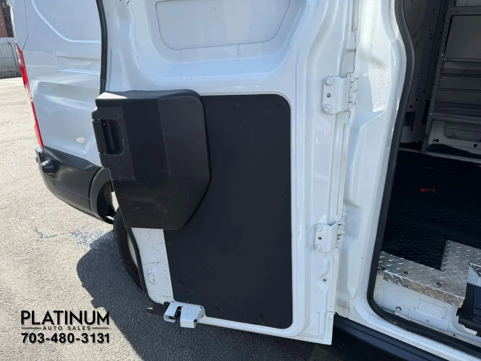 Used 2018 Ford Transit 150 148 Low Roof RWD image 15
