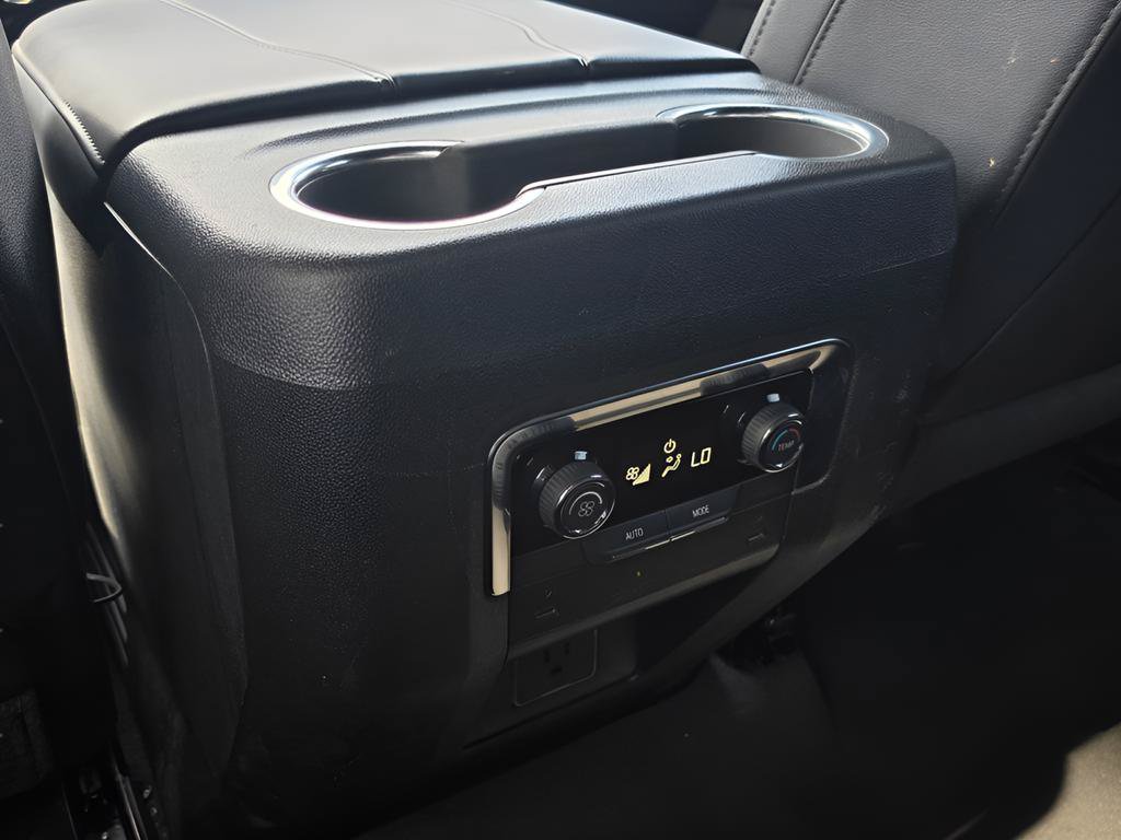 Used 2025 Chevrolet Tahoe LT AWD/4WD image 19