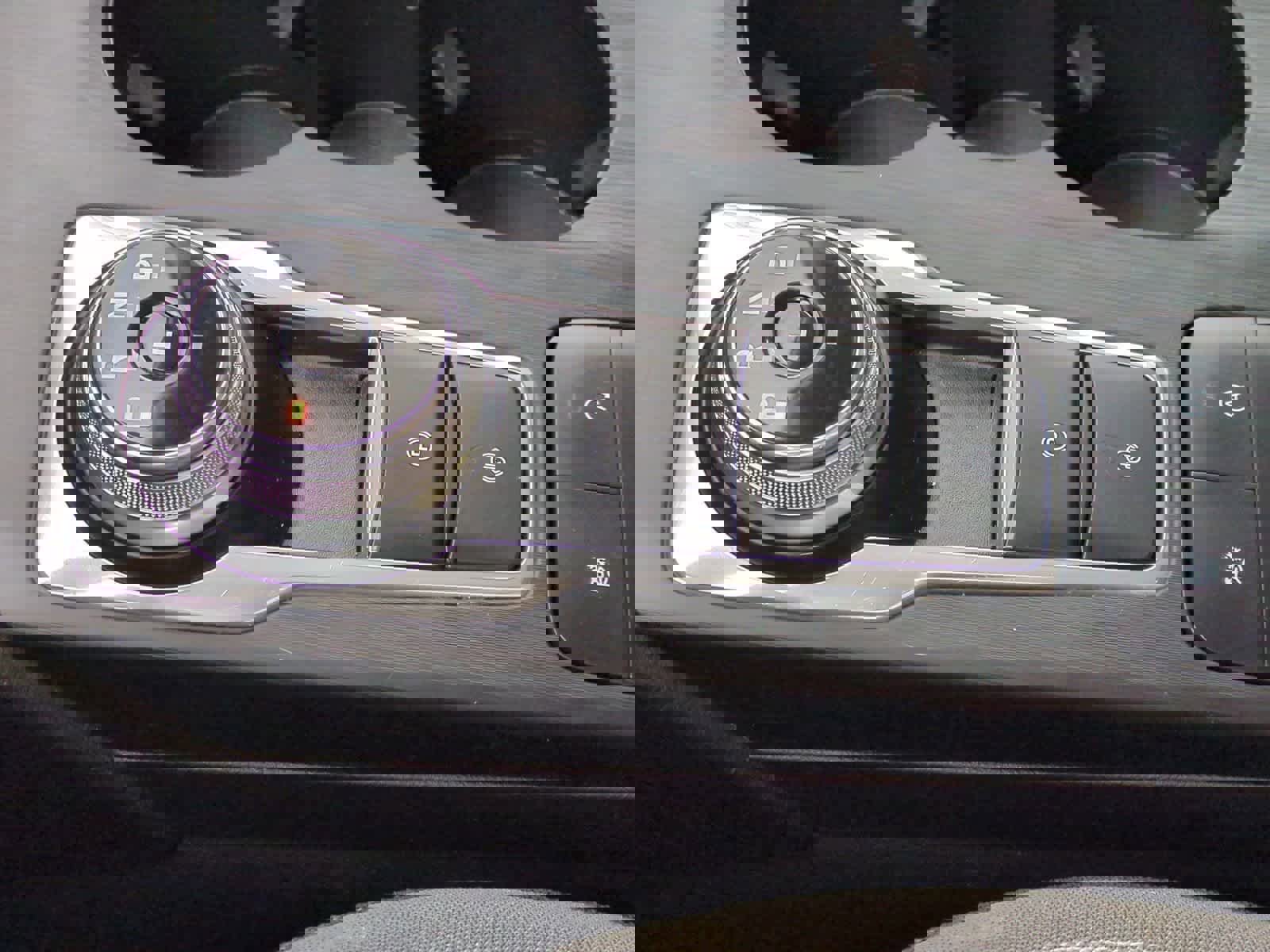 Used 2021 Ford Escape SE w/ SE Sport Appearance Package image 31