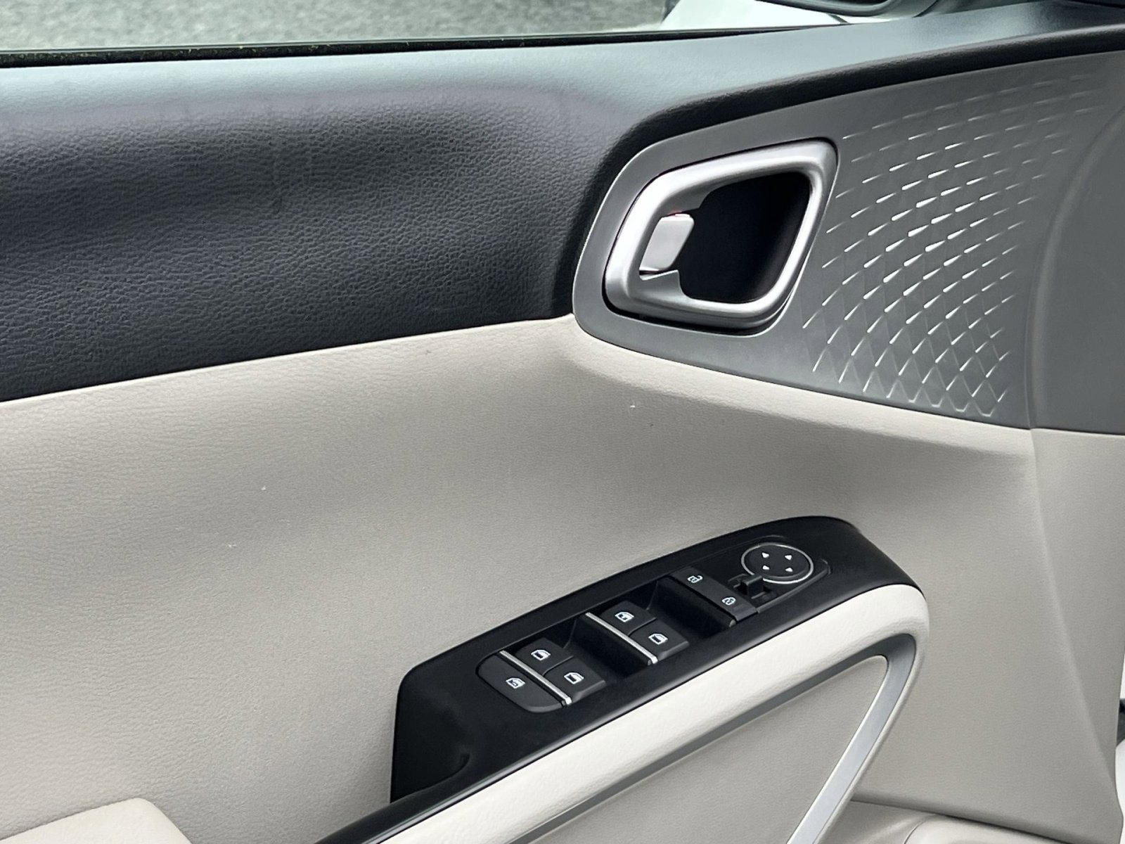 Used 2023 Kia Soul LX w/ Option Group 015 image 15