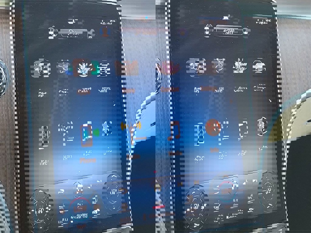 Used 2024 Mercedes-Benz C 300 Sedan image 19