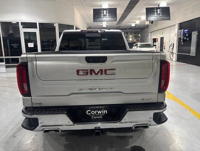 Used 2022 GMC Sierra 1500 SLT w/ SLT Premium Package AWD/4WD image 8