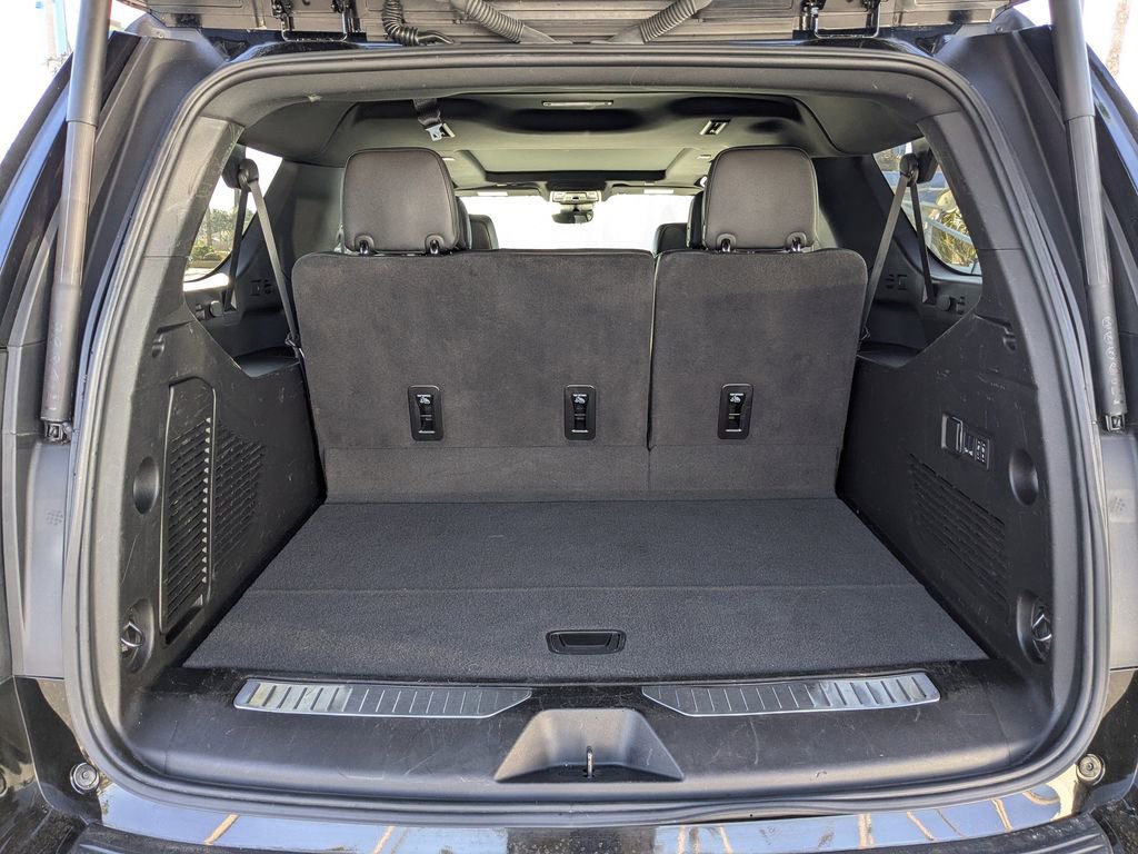 Used 2024 Chevrolet Suburban High Country w/ Max Trailering Package image 13