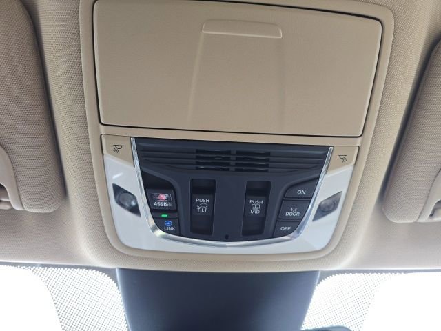 Used 2023 Acura MDX Advance image 22