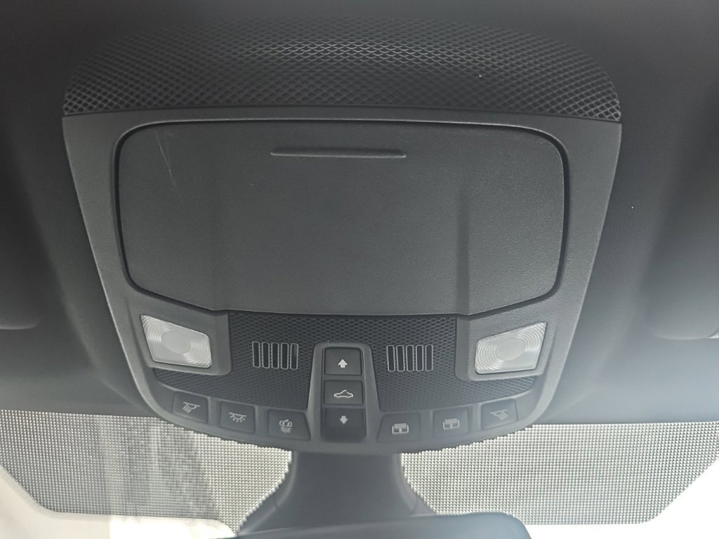 Used 2024 Ford Edge ST-Line AWD/4WD image 21