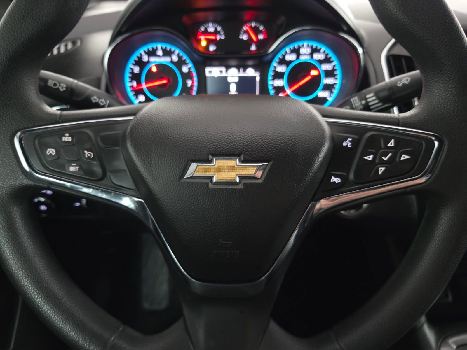 Used 2016 Chevrolet Cruze LT w/ Convenience Package FWD image 32