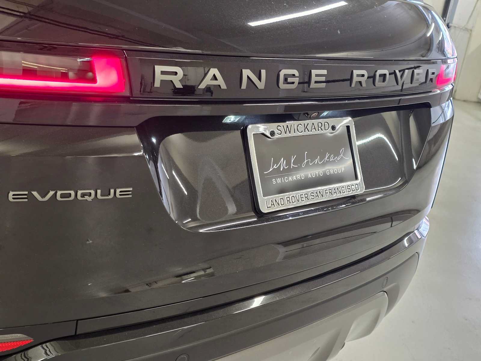 Used 2026 Land Rover Range Rover Evoque S AWD/4WD image 13