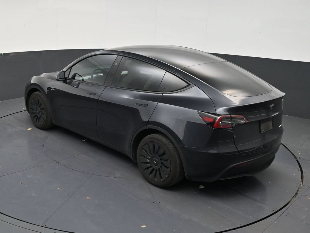 Used 2024 Tesla Model Y Long Range AWD/4WD image 13