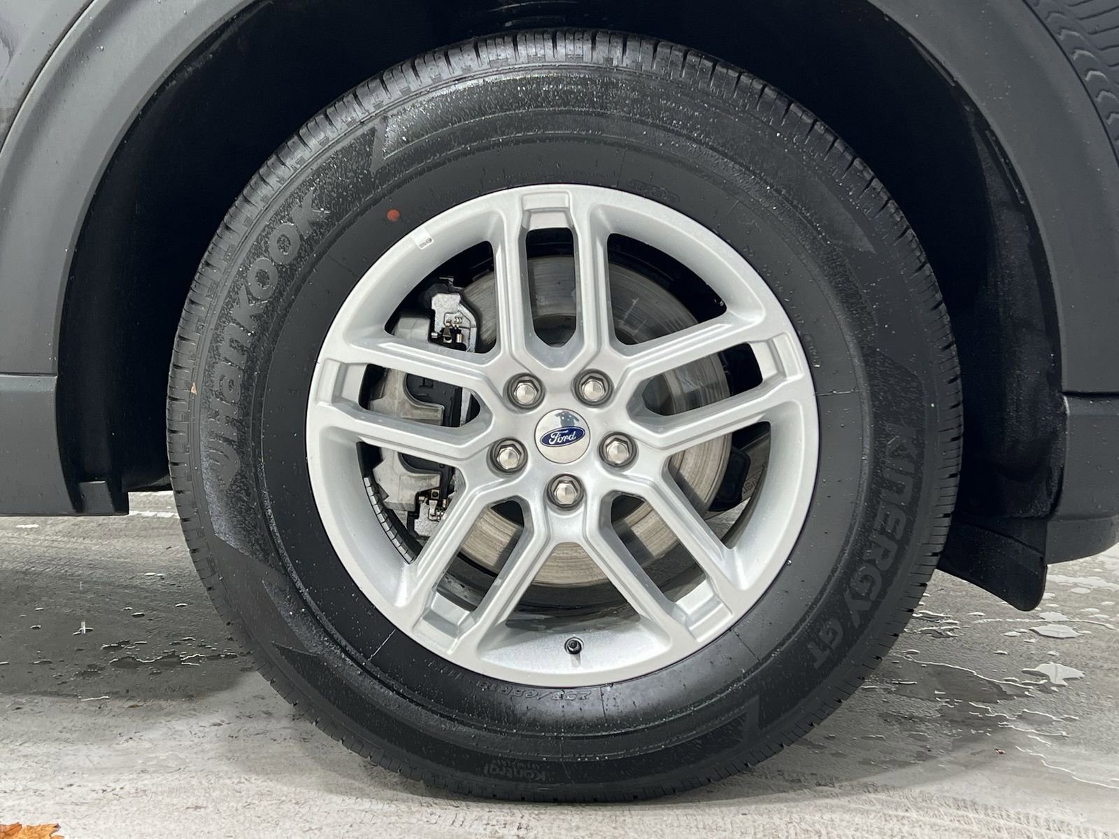 Used 2025 Ford Explorer Active image 10