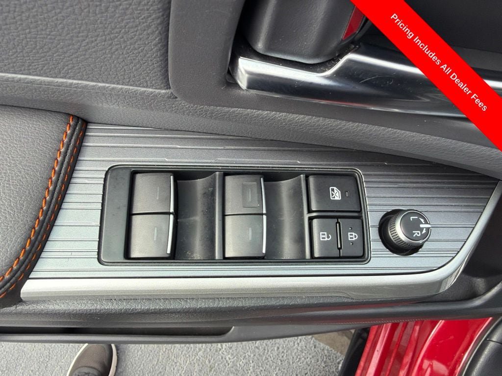 Used 2022 Toyota Sienna XSE w/ XSE Plus Package FWD image 20