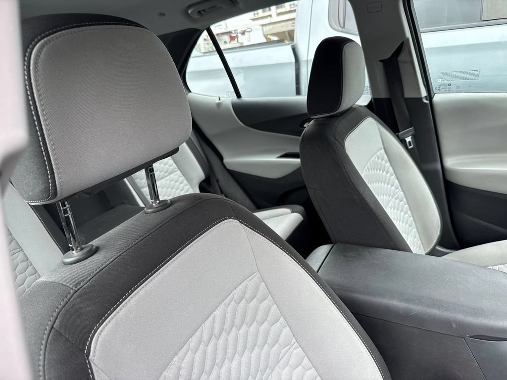 Used 2020 Chevrolet Equinox LS FWD image 13