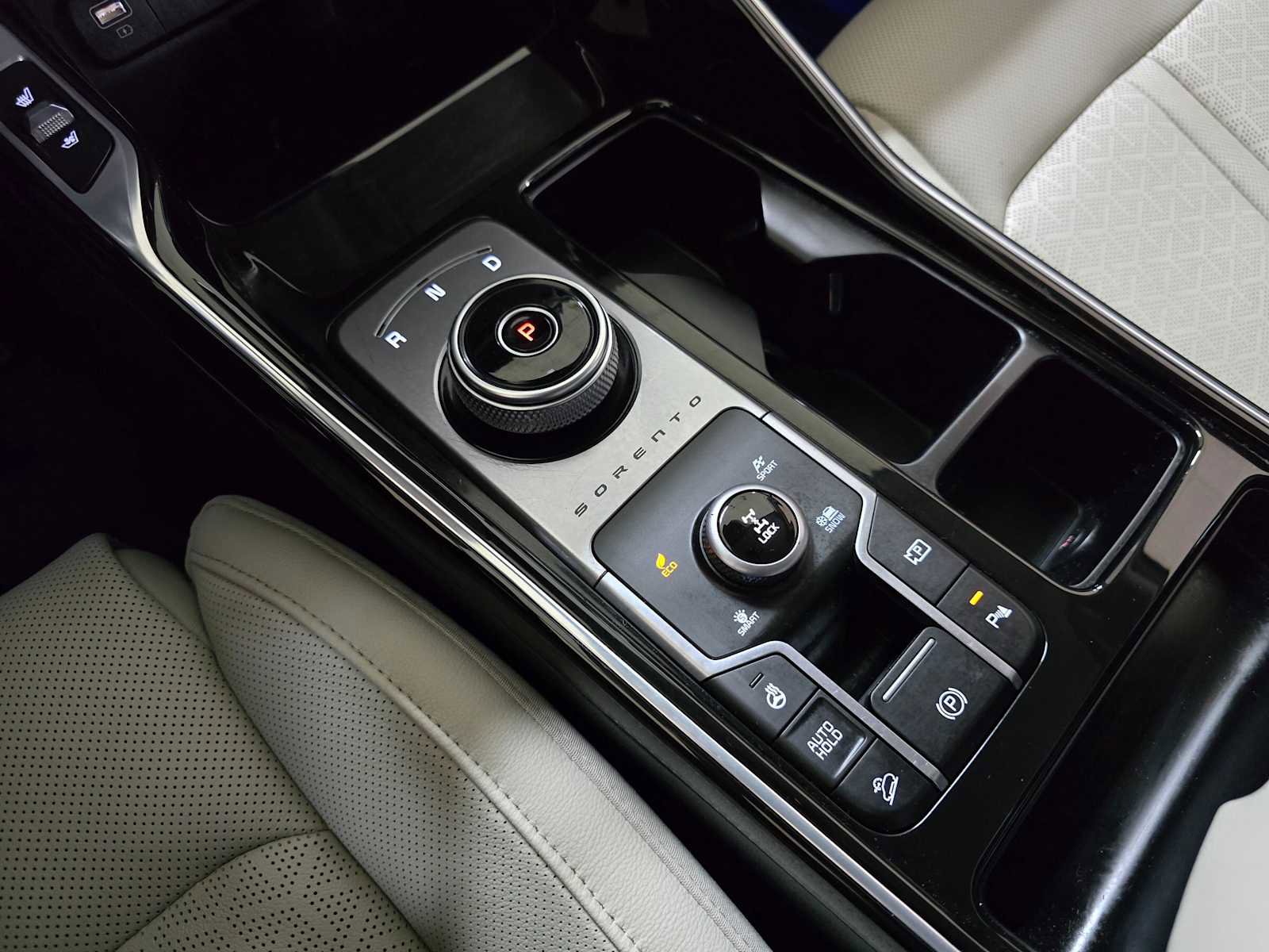 Used 2023 Kia Sorento SX Prestige image 38