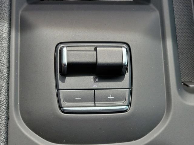 Used 2025 GMC Sierra 2500 AT4 w/ AT4 Premium Plus Package AWD/4WD image 28