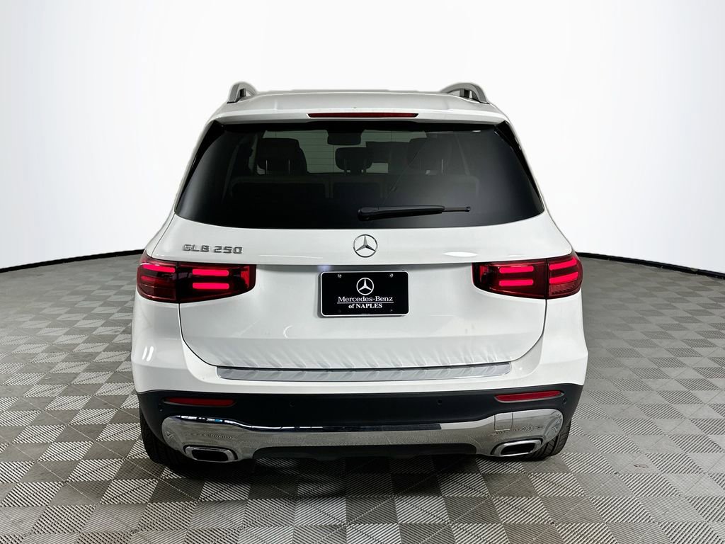 New 2026 Mercedes-Benz GLB 250 image 6