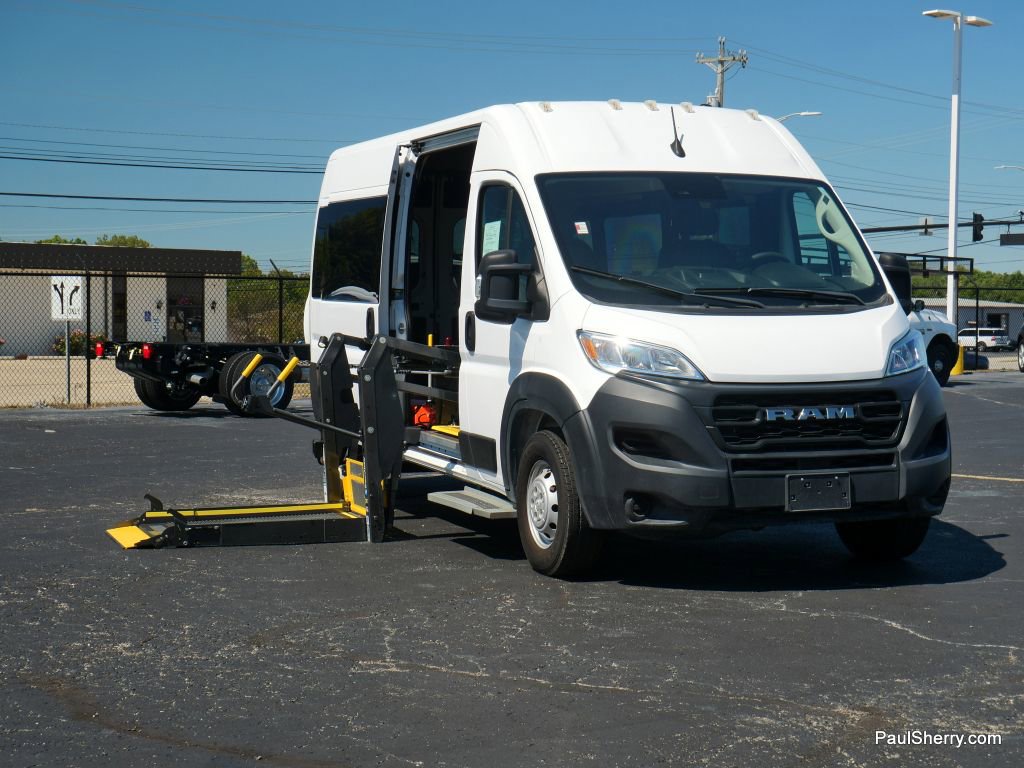 Used 2023 RAM ProMaster 2500 image 7