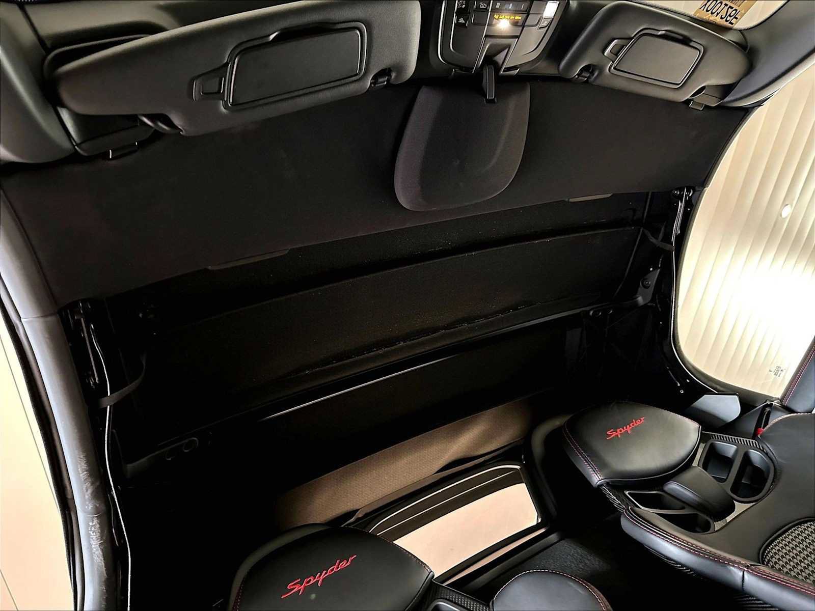 Used 2016 Porsche Boxster Spyder RWD image 26