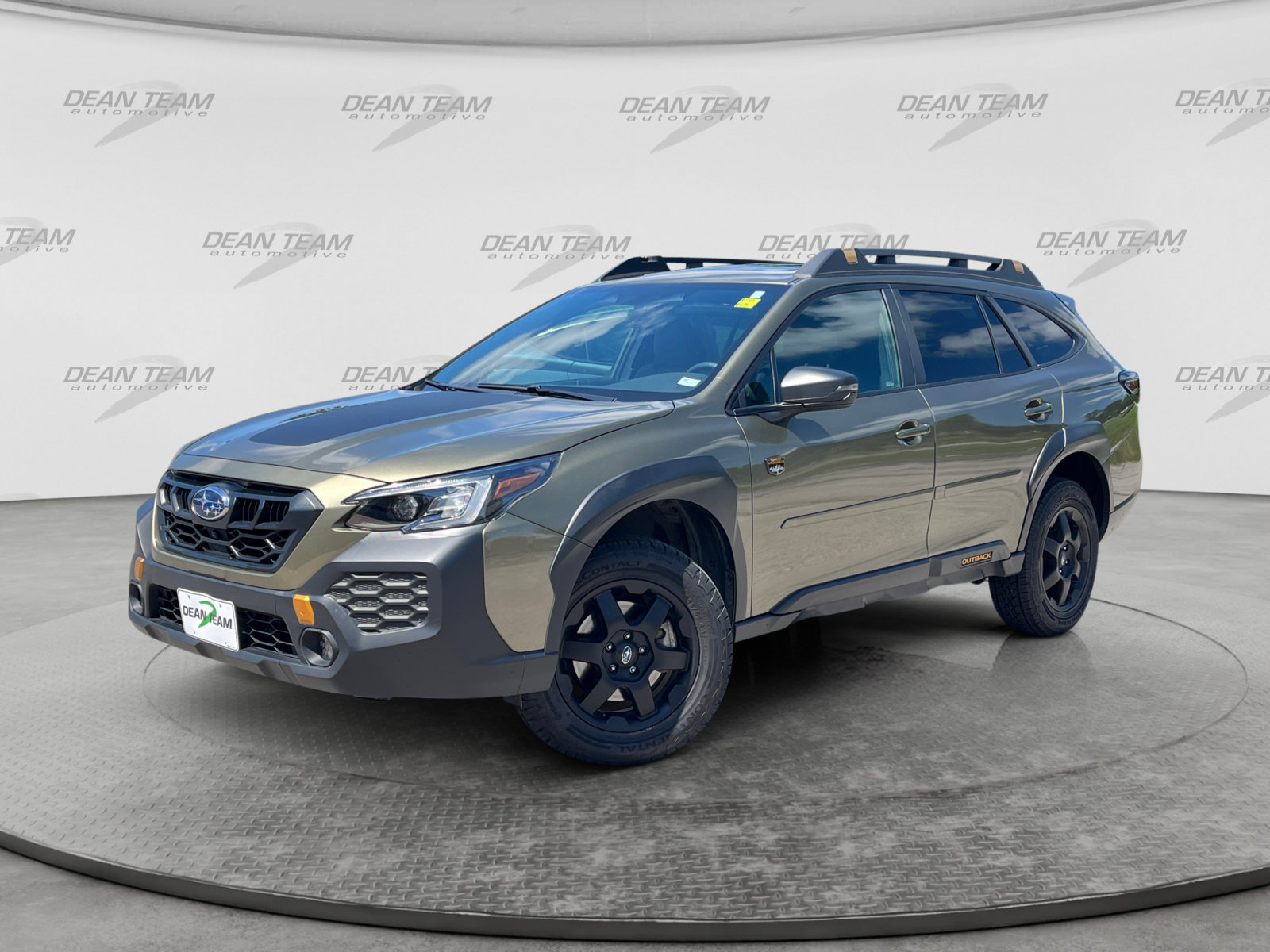 Used 2025 Subaru Outback Wilderness AWD/4WD image 3