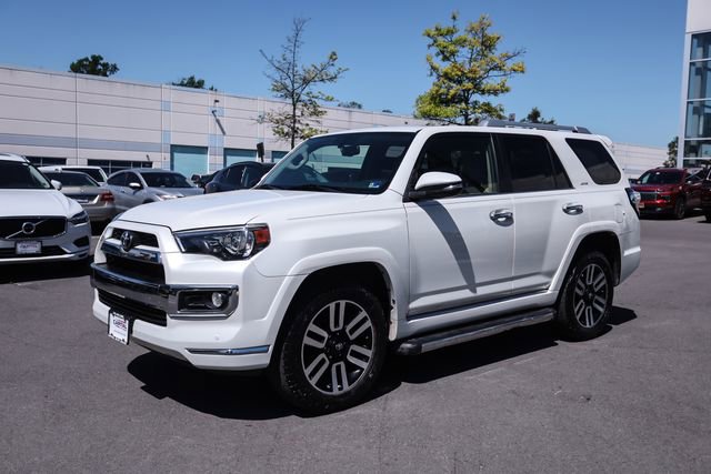 Used 2017 Toyota 4Runner Limited AWD/4WD image 4