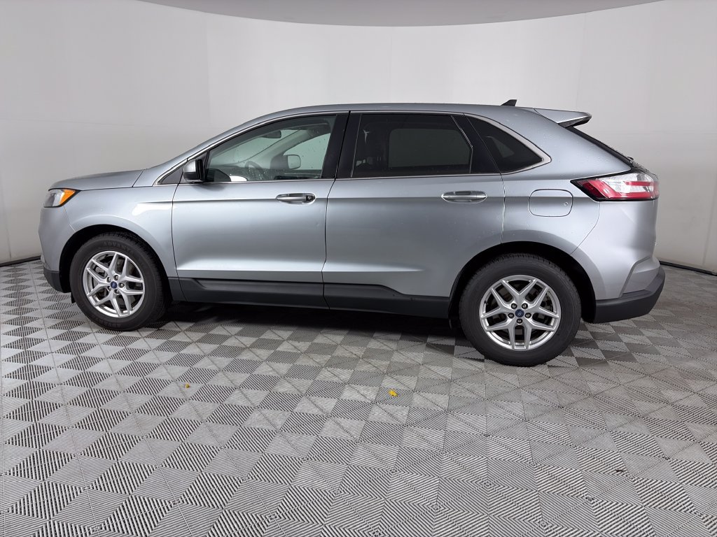 Used 2024 Ford Edge SEL AWD/4WD image 4